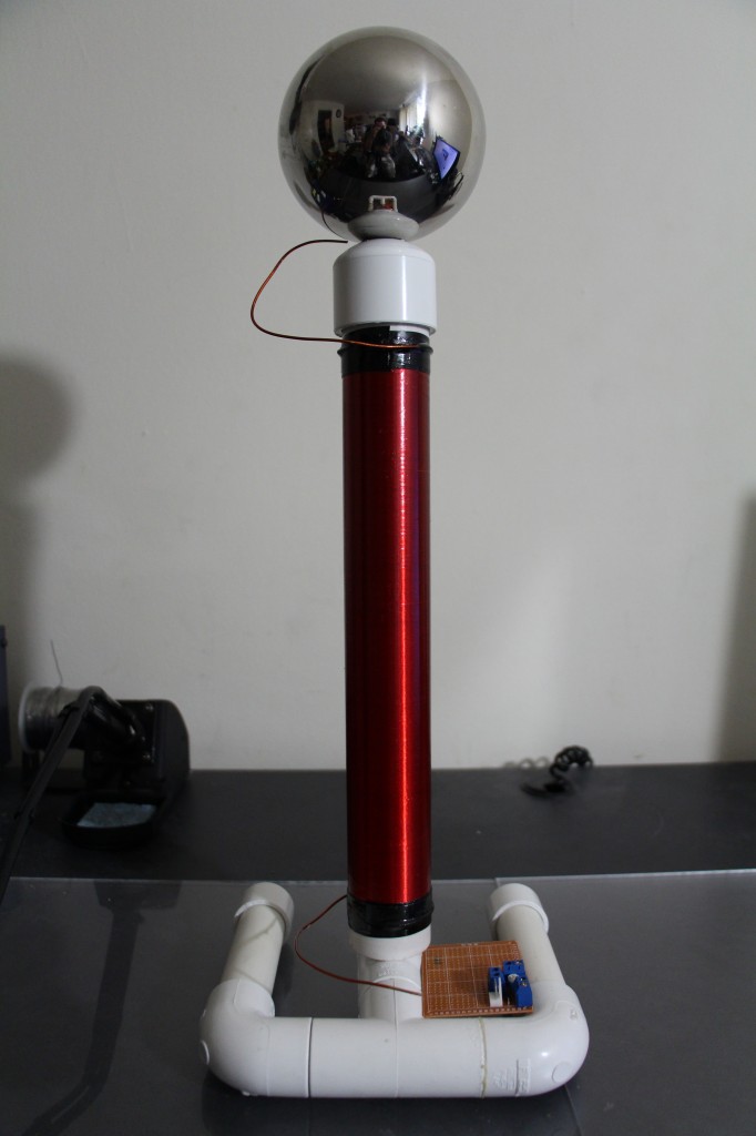 Tesla coil kit with stand and sphere top load